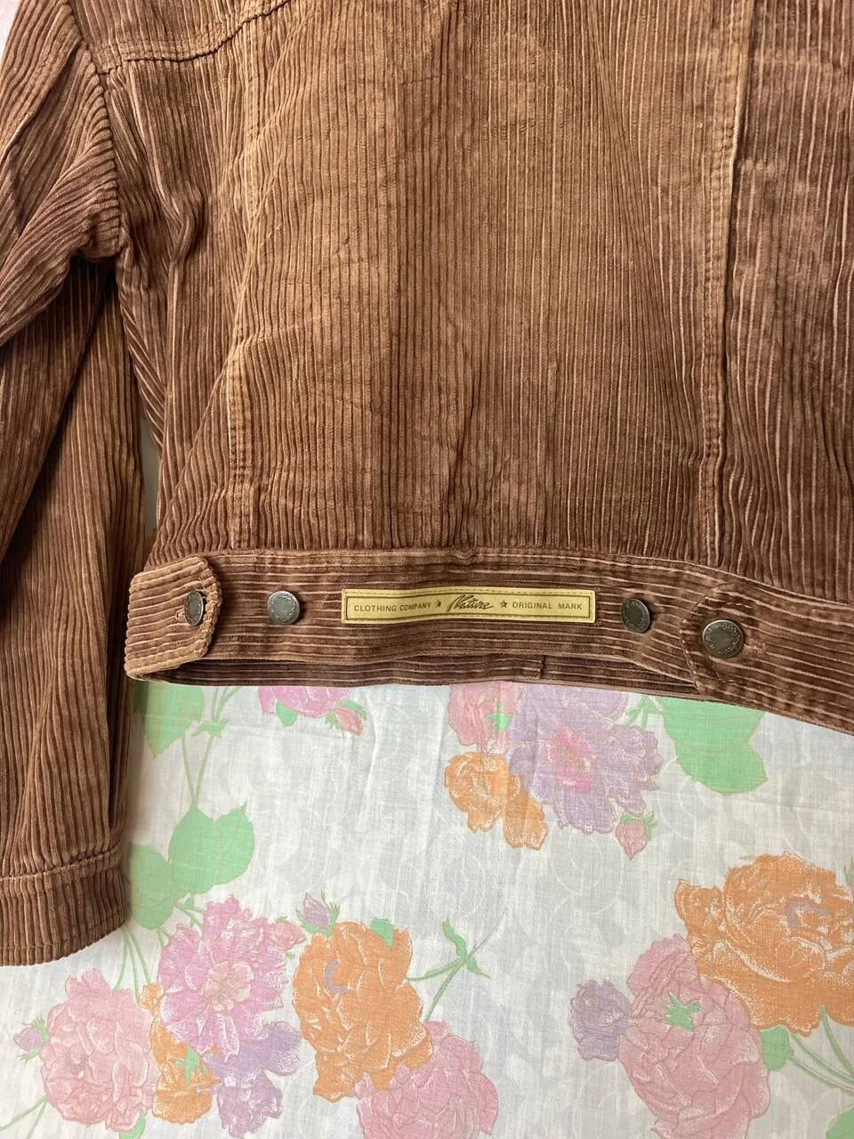 90's Iconic Corduroy Cropped Jacket