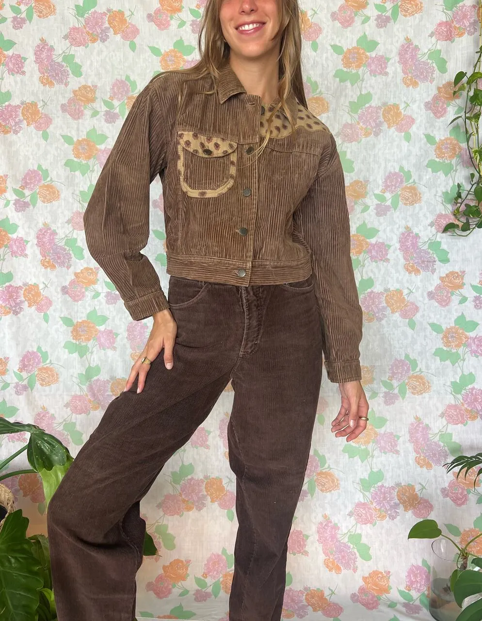 90's Iconic Corduroy Cropped Jacket