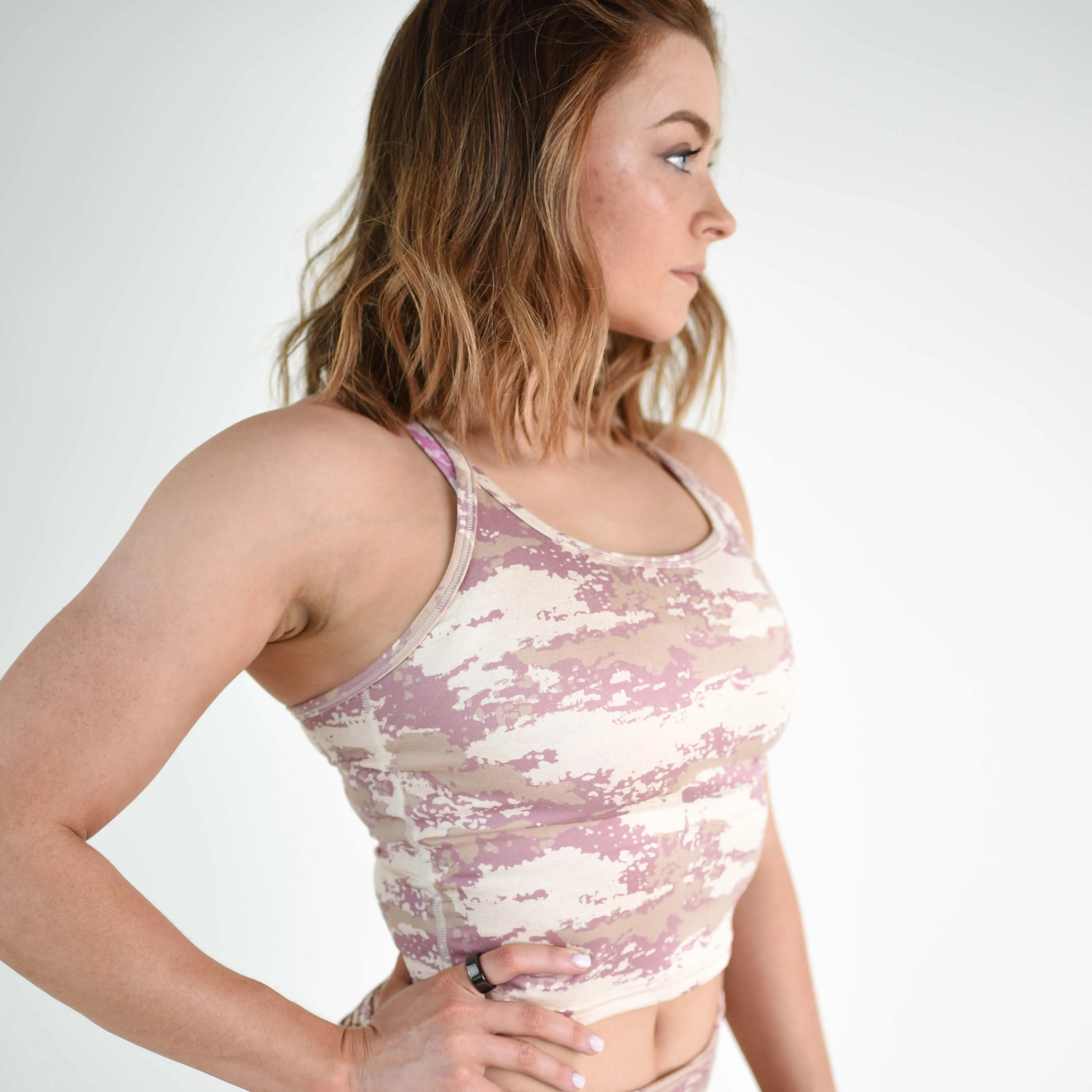 FLEO Switch Up Crop Tank - Heather Sand Pink Camo