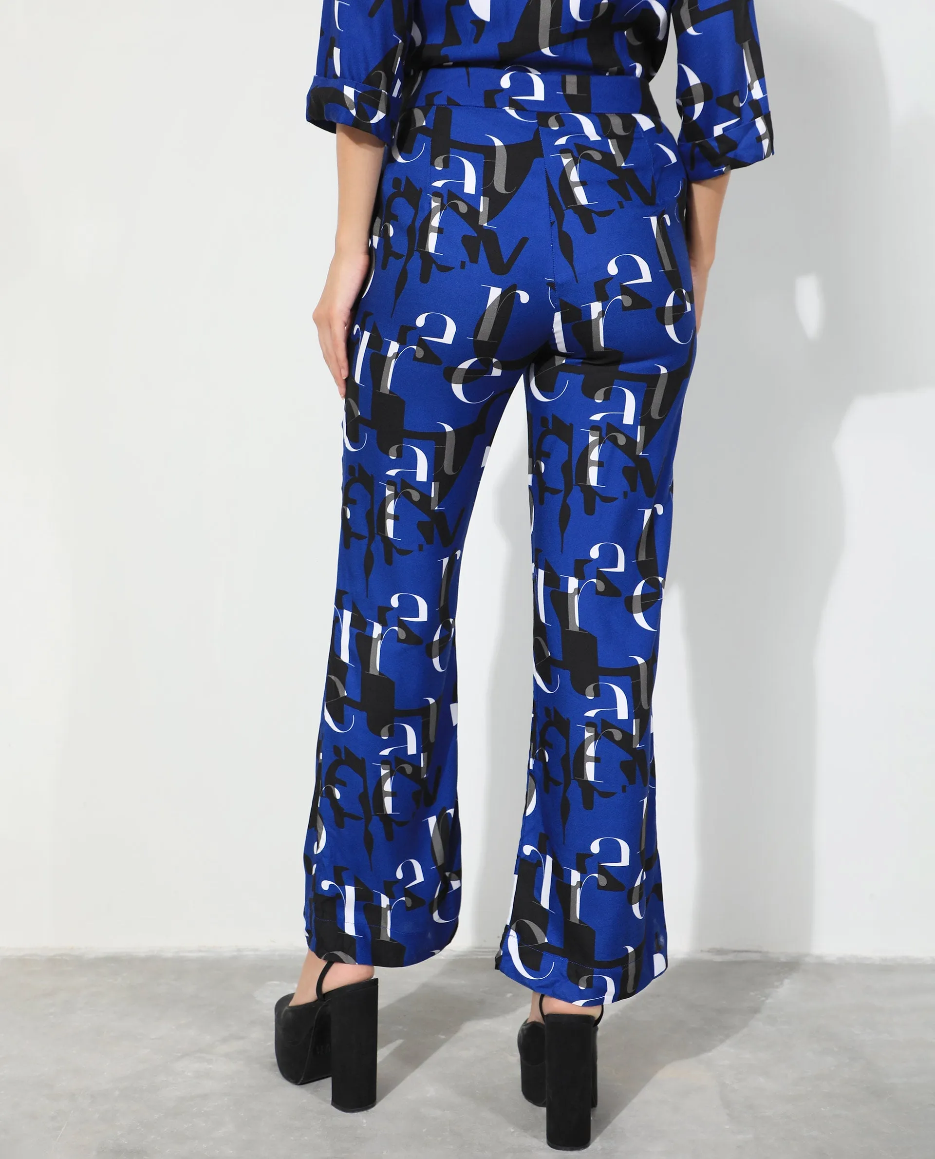 Rareism Women Ryan Blue Viscose Fabric Regular Fit Abstract Print Ankle Length Trousers