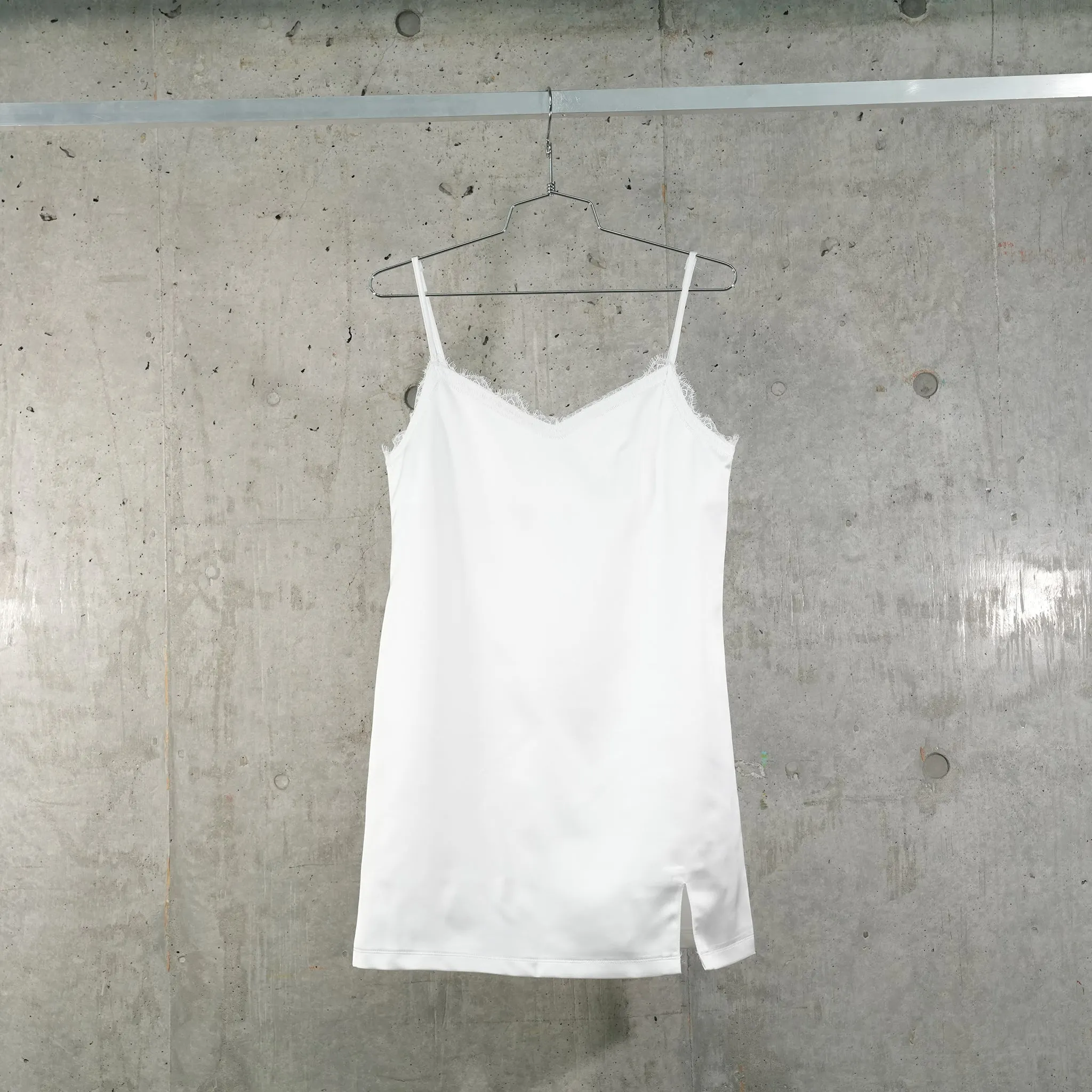 SPORTY SLIP DRESS / WHITE